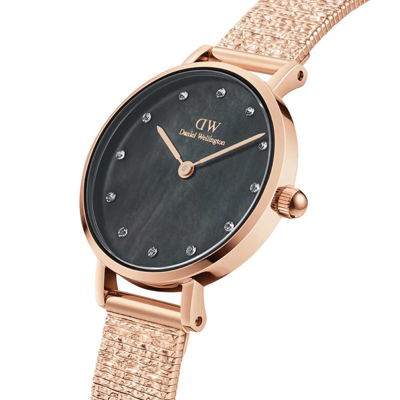 Daniel Wellington Petite Lumine Pressed DW00100591 analog damklocka med svart urtavla och armband i rostfritt stål