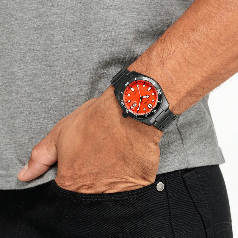 Citizen Eco Drive AW1765-88X analog herrklocka med orange urtavla och armband i rostfritt stål