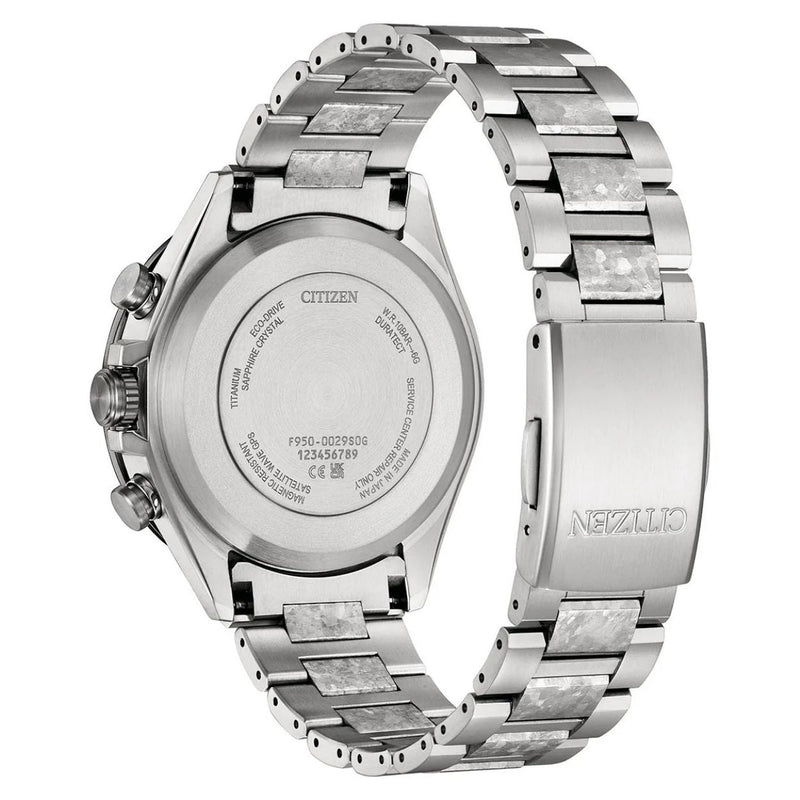 Citizen Attesa Recrystallized Titanium CC4076-65A analog herrklocka med grå urtavla och armband i titan