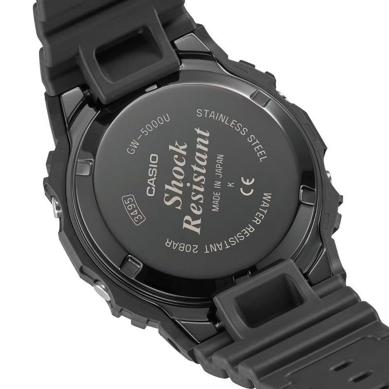 Casio G-Shock GW-5000U-1ER digital herrklocka med svart urtavla och armband i resin