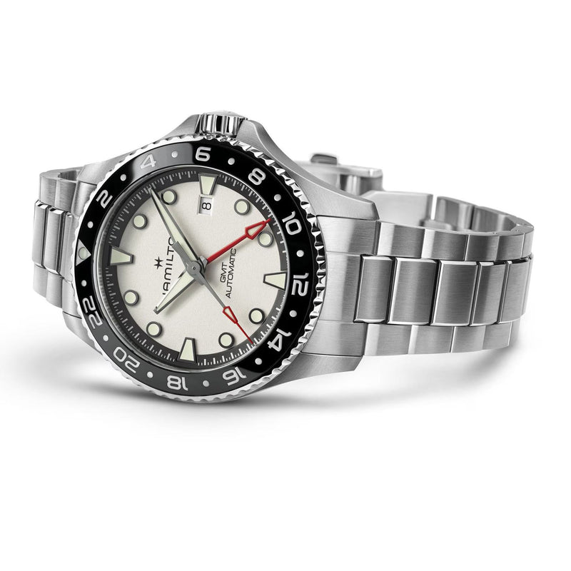 Hamilton Khaki Navy Scuba Gmt H82555150 analog herrklocka med silver urtavla och armband i rostfritt stål