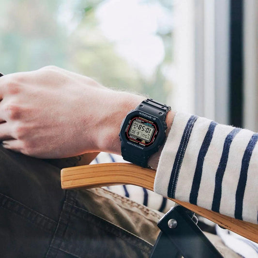 Casio G-Shock Digital Series DW-5600RL-1ER från Casio – Märkesklocka hos Kronura