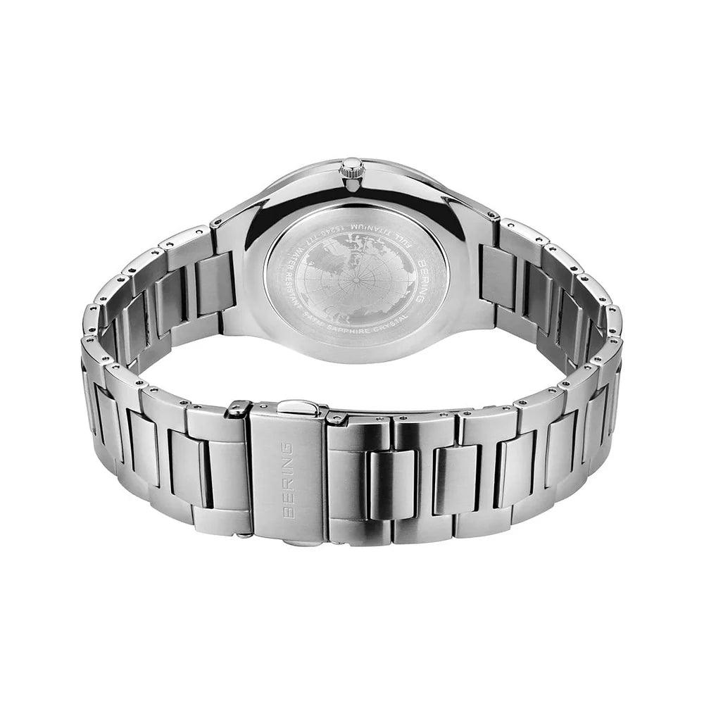 Bering Titanium 15240-777 från  Bering – Märkesklocka hos Kronura