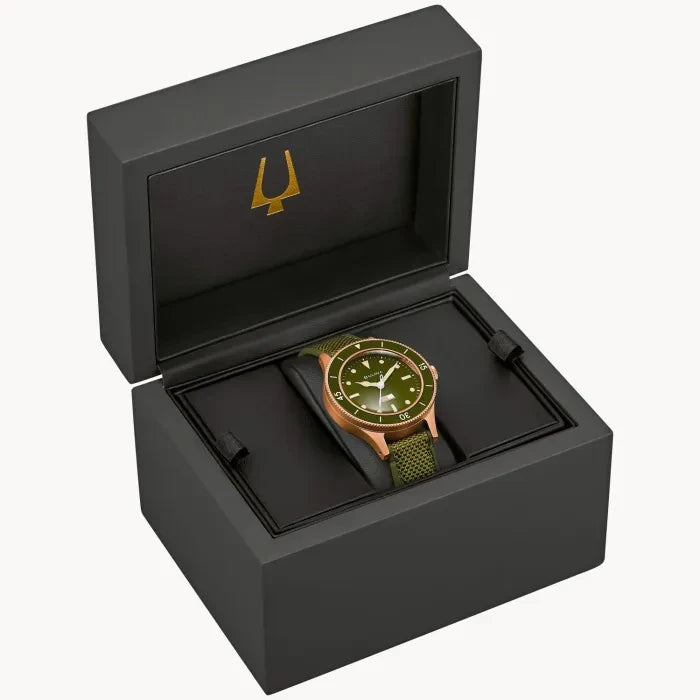 Bulova MIL-Ships 98A324 analog herrklocka med grön urtavla och armband i textil