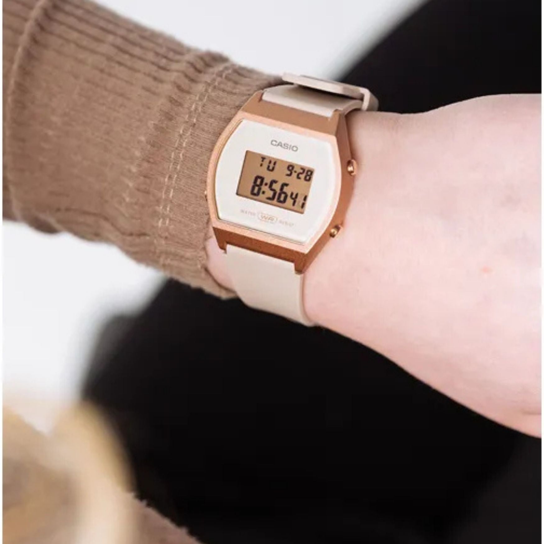 Casio Timeless LW-204-4AEF från  Casio – Märkesklocka hos Kronura