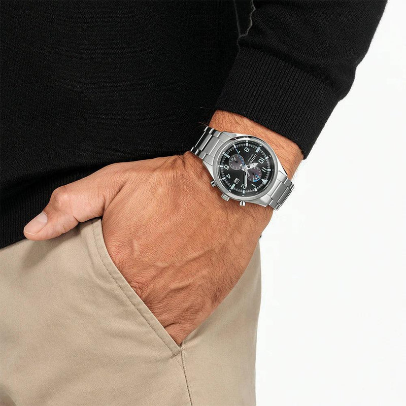 Citizen Eco Drive Chronograph CA7028-81E analog herrklocka med svart urtavla och armband i rostfritt stål