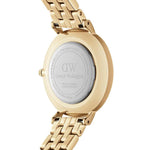 Petite 5-Link Evergold DW00100614 analog damklocka med vit urtavla och armband i rostfritt stål