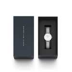 Daniel Wellington Petite Lumine DW00100592 analog damklocka med vit urtavla och armband i rostfritt stål