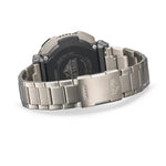 Casio Pro Trek PRG-340T-7ER digital herrklocka med svart urtavla och armband i titan
