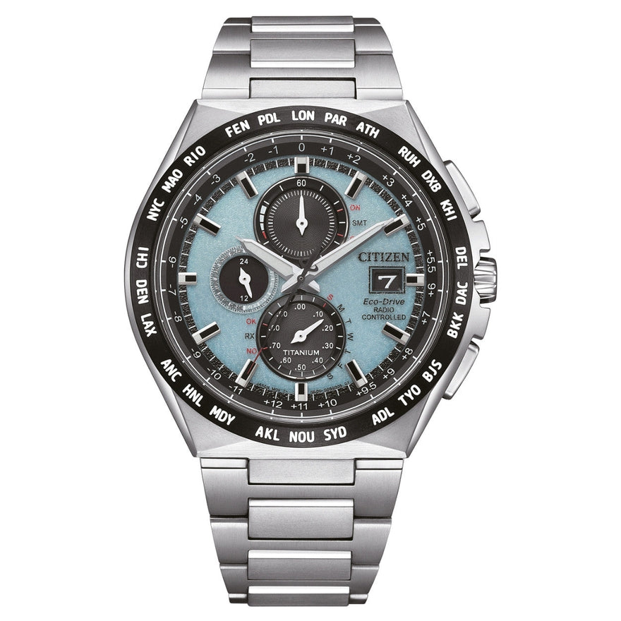 Citizen Super Titanium Radio Controlled AT8238-84M analog herrklocka med turkos urtavla och armband i titan
