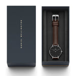 Daniel Wellington Classic Petite DW00100177 analog damklocka med svart urtavla och armband i läder