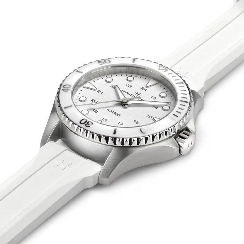 Hamilton Khaki Navy Scuba H82221310 analog unisexklocka med vit urtavla och armband i gummi