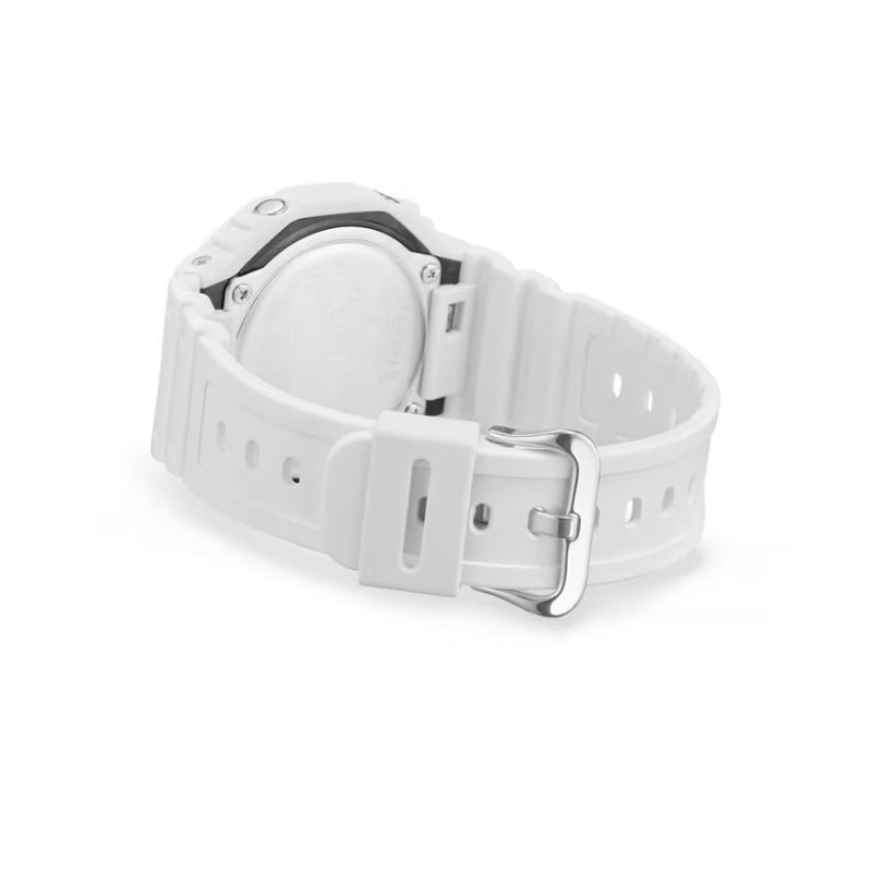 Casio G-Shock GA-2100-7A7ER analog unisexklocka med vit urtavla och armband i resin