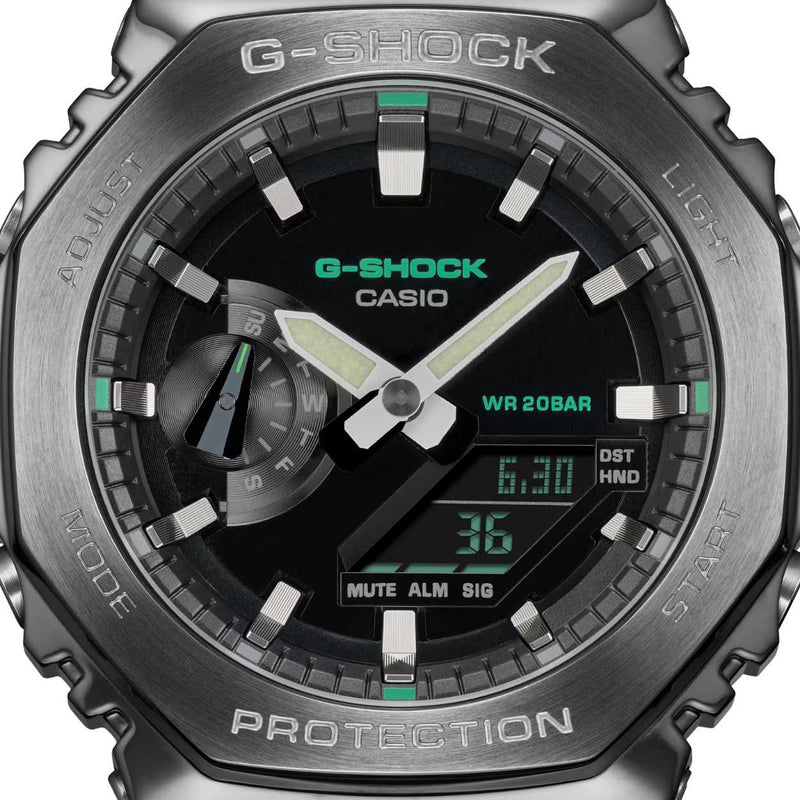 Casio G-Shock GM-2100CB-3AER ana-digi herrklocka med svart urtavla och armband i kanvas