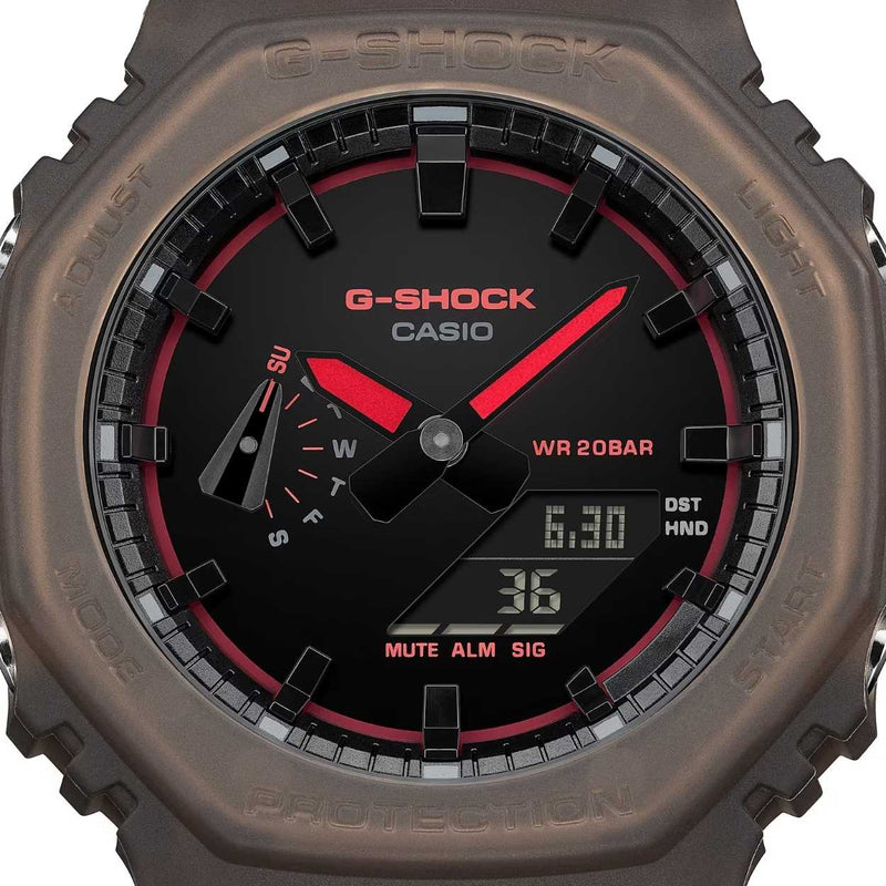 Casio G-Shock GA-2100K-5AER analog unisexklocka med svart urtavla och armband i resin