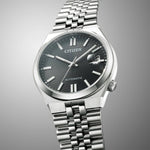 Citizen Tsuyosa 60 Collection NK0020-55E analog unisexklocka med svart urtavla och armband i rostfritt stål
