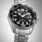 Citizen Promaster Eco-Drive BN0261-51E analog herrklocka med svart urtavla och armband i rostfritt stål