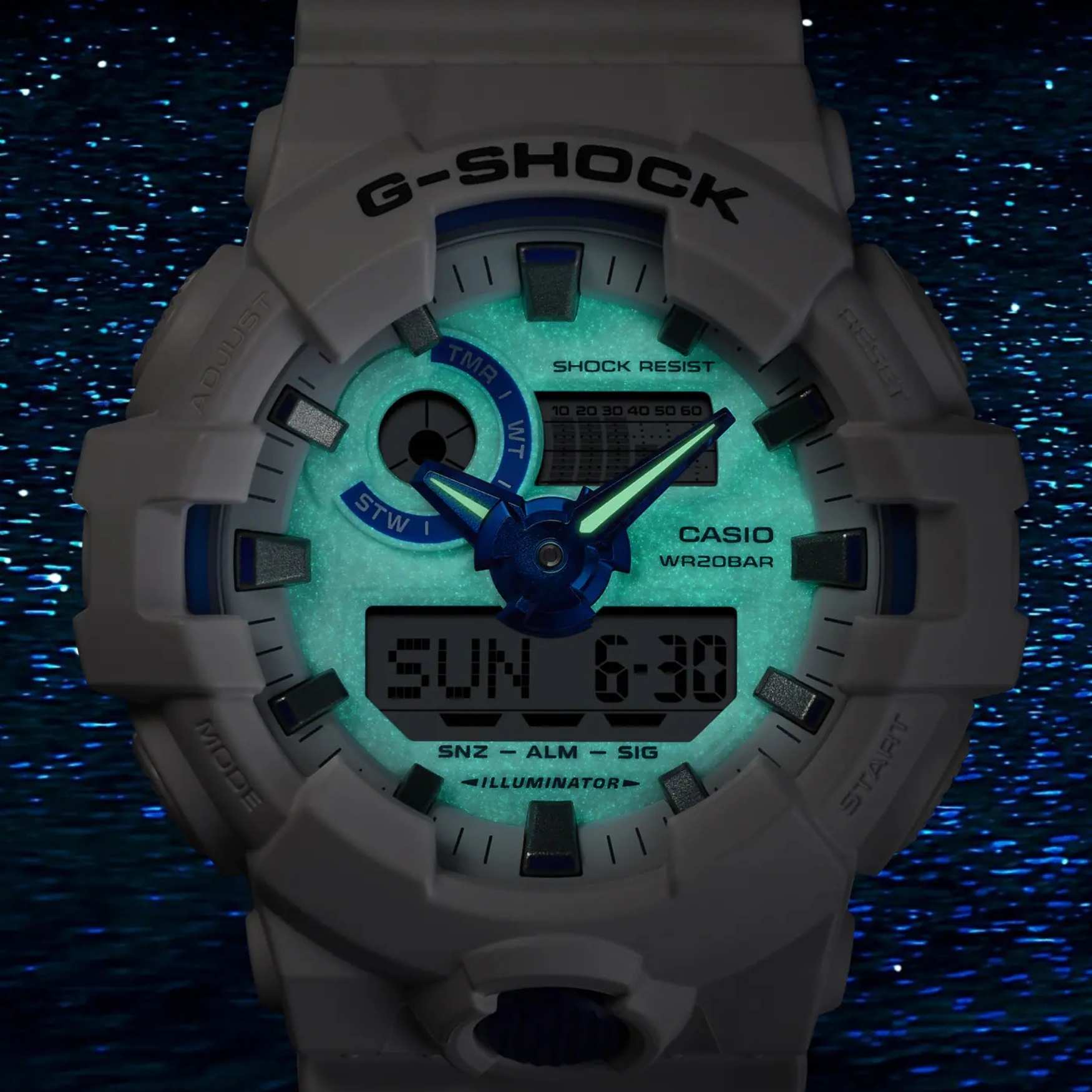 Casio G-Shock Hidden Glow GA-700HDS-7AER från  Casio – Märkesklocka hos Kronura
