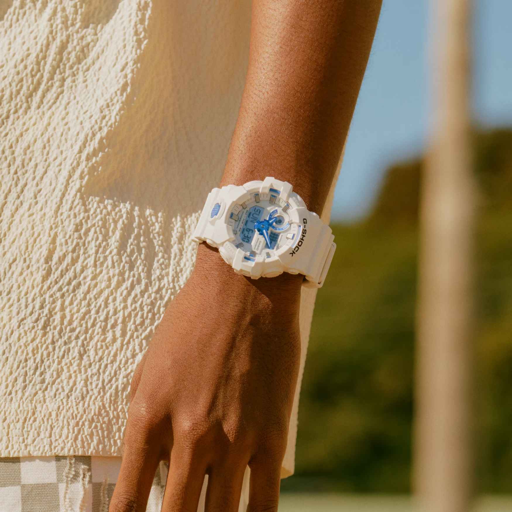 Casio G-Shock Hidden Glow GA-700HDS-7AER från  Casio – Märkesklocka hos Kronura