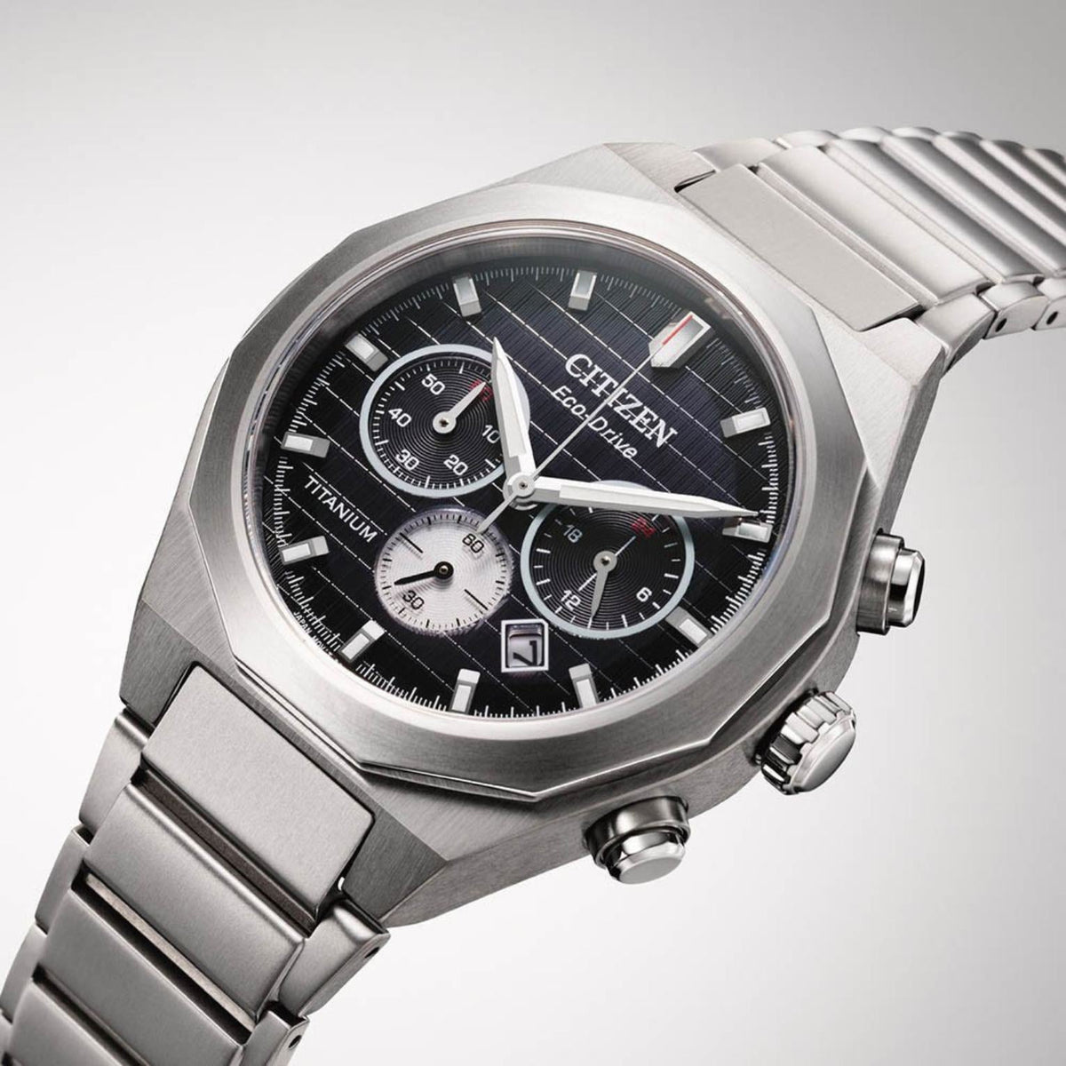 Citizen Zenshin Senkei Super Titanium CA4690-51E analog herrklocka med svart urtavla och armband i titan