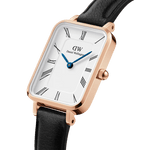 Daniel Wellington Quadro Roman Numerals Sheffield DW00100689 analog damklocka med vit urtavla och armband i läder